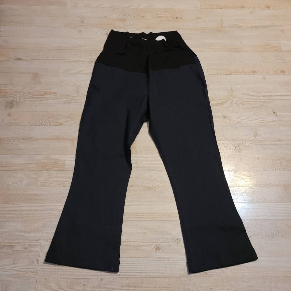 Egg Maternity Size 3 pants